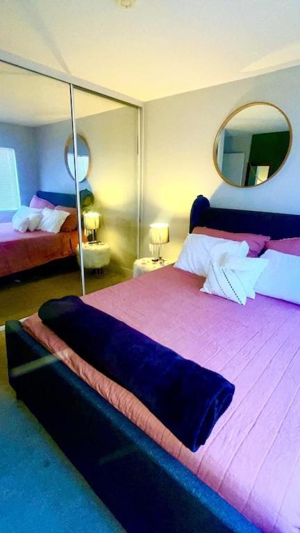Casa Anthony - Stylish, Fun Located In The Heart Of Hollywood Apartment *