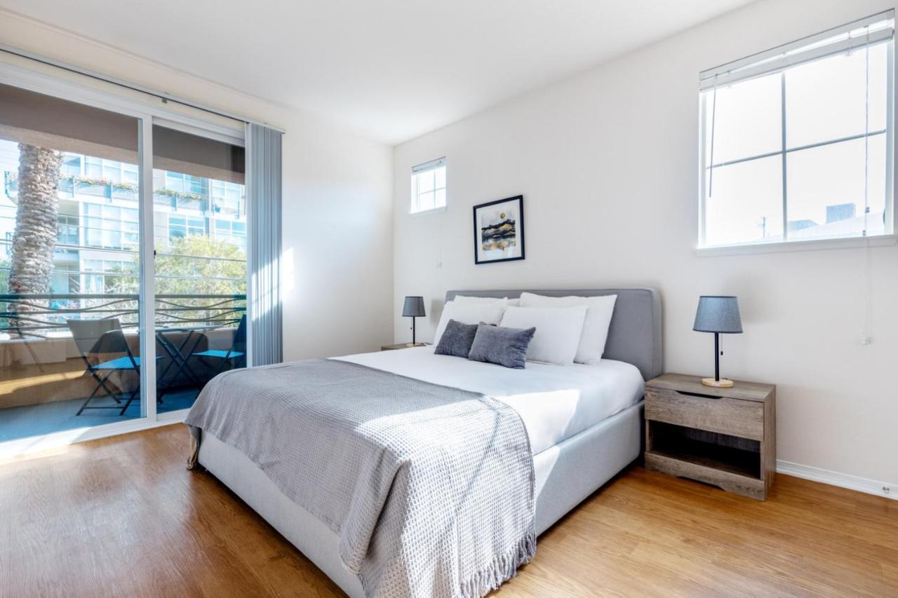 Marina Del Rey 2br W Wd Gym Pool Nr Lax-355 Los Angeles