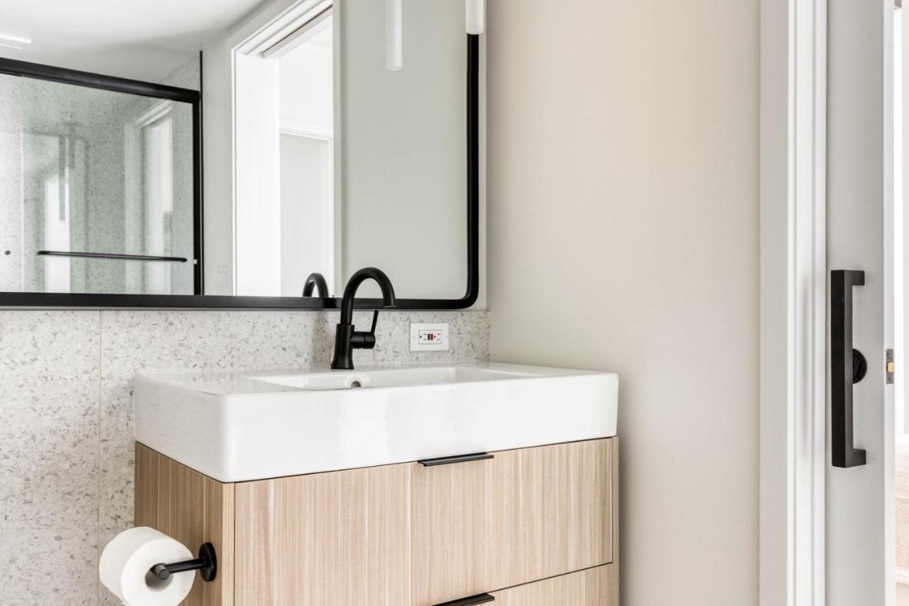 Culver 2br W Roof Walkable Neighborhood Lax-994 Los Angeles