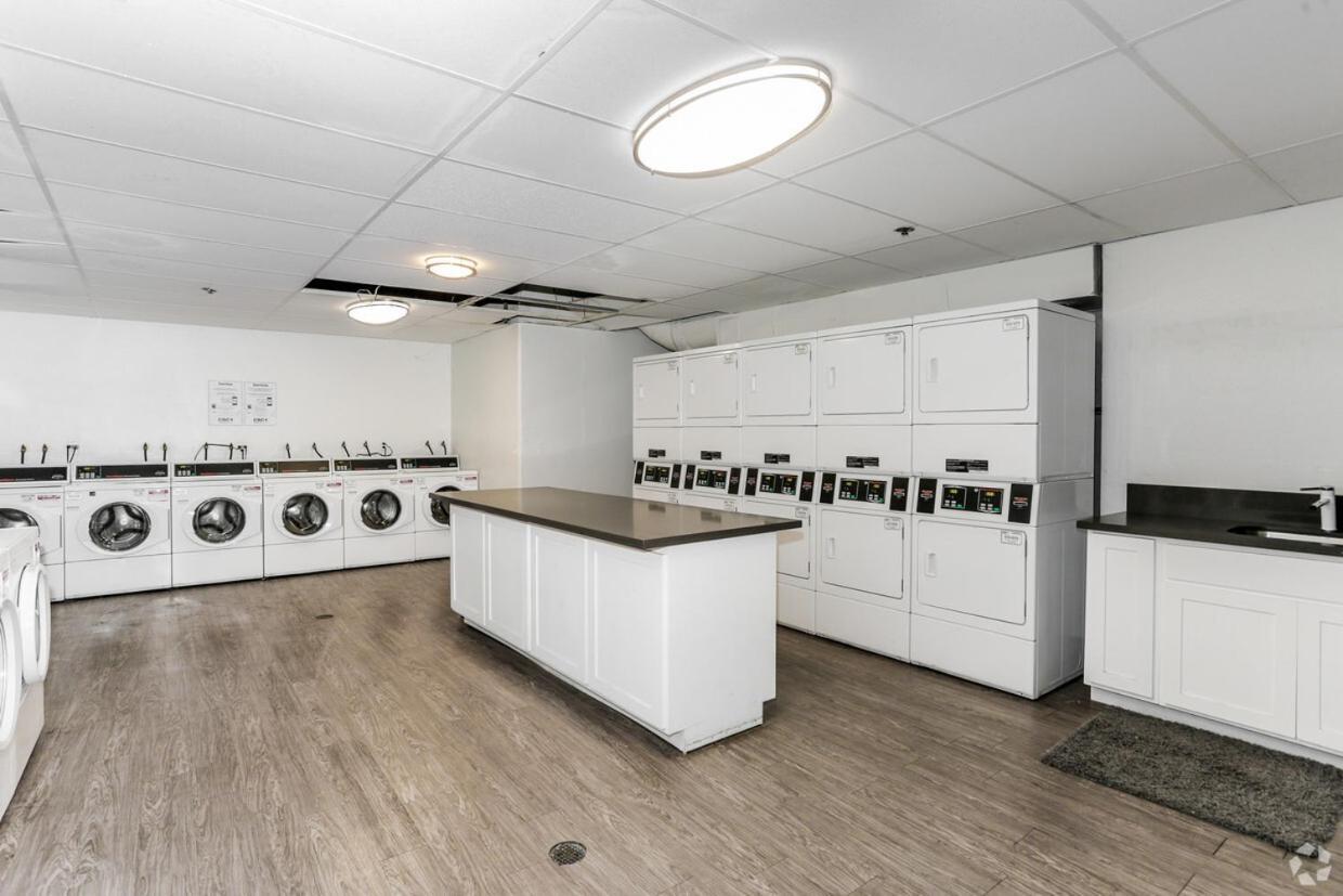 Silver Ktown Private Studio Apartment *