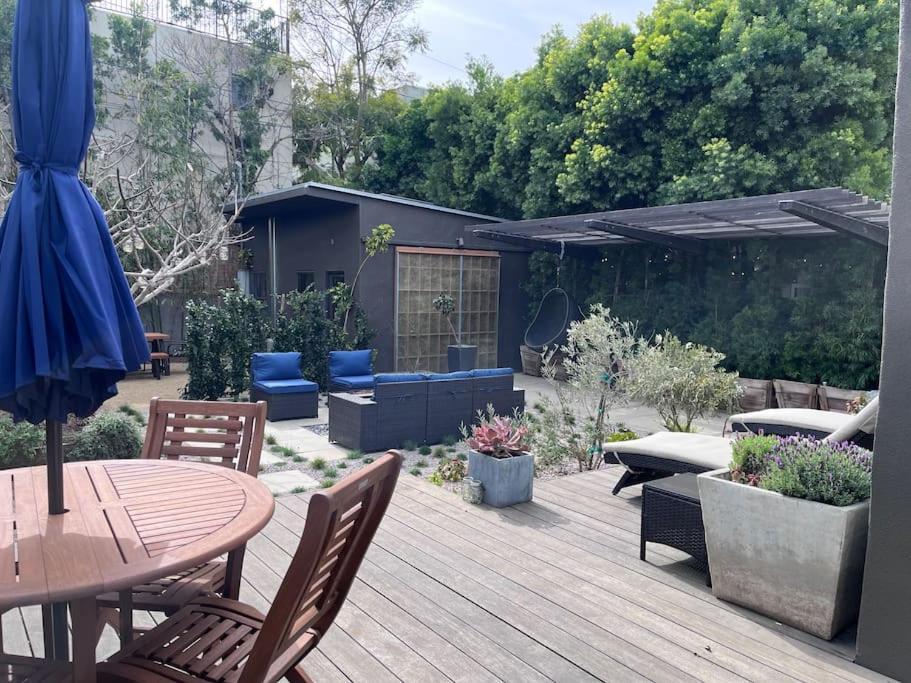Venice On Abbot Kinney *