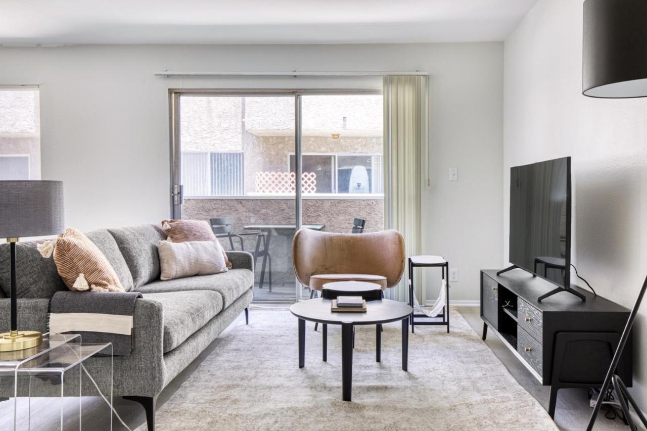 Fairfax 1br W Pool Nr Wf Tj Melrose Shopping Lax-492 Apartment