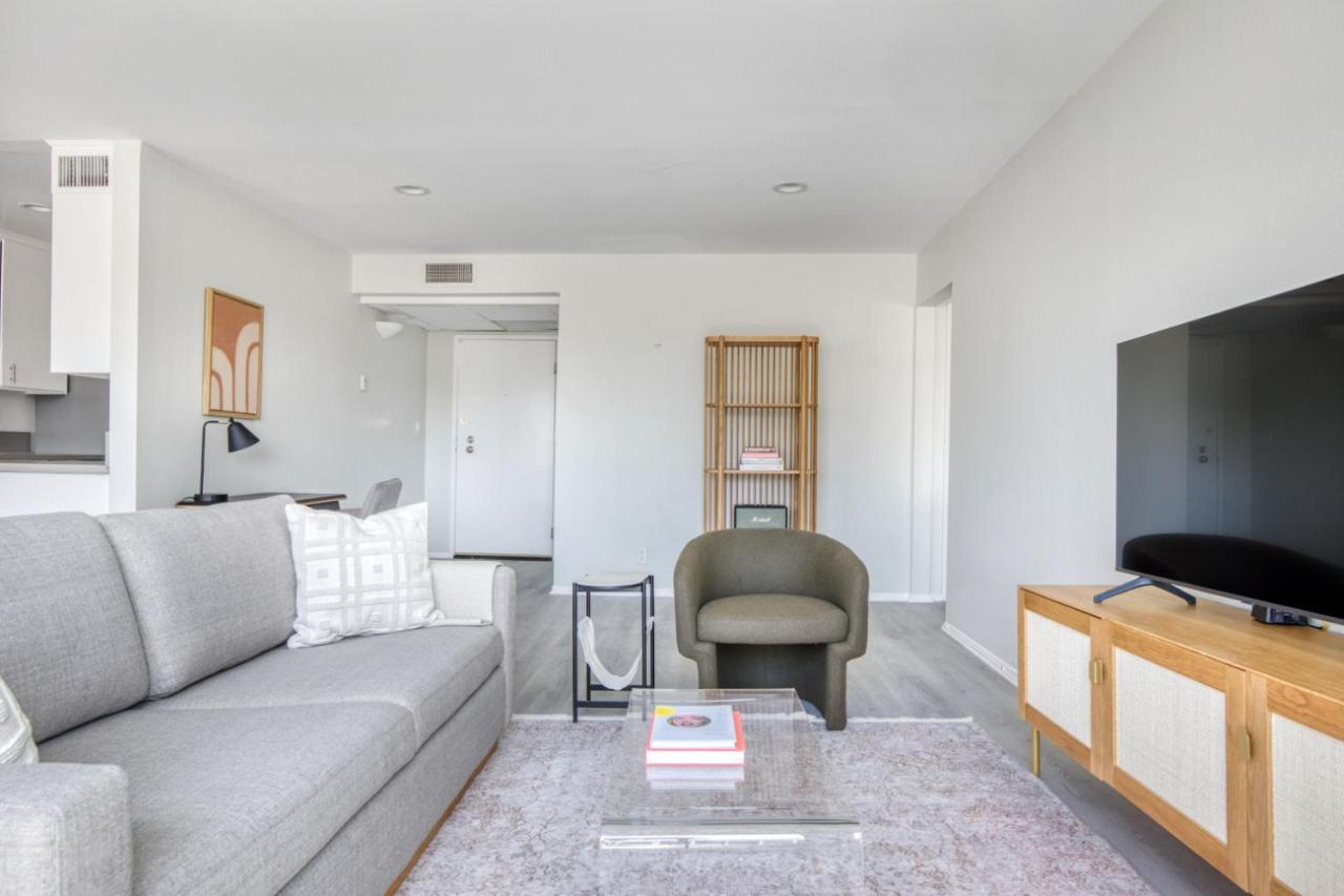 Apartment Beverly Hills 2br Nr The Grove Rodeo Shopping Lax-520
