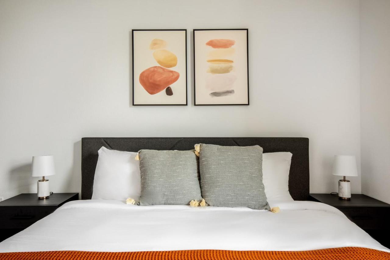 Culver 1br W Pool Gym Wd Nr Bars Lax-934 * Los Angeles