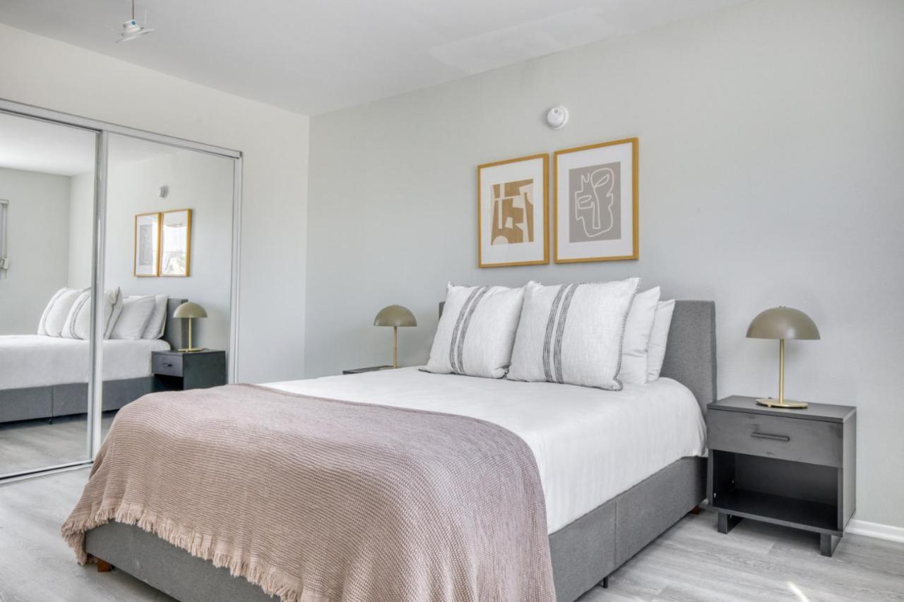 Apartment Beverly Hills 2br Nr The Grove Rodeo Shopping Lax-520 Los Angeles