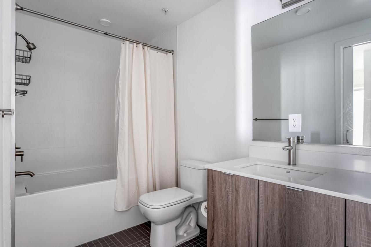 Marina Del Rey 2br W Gym Pool Nr 405 Lax-1006