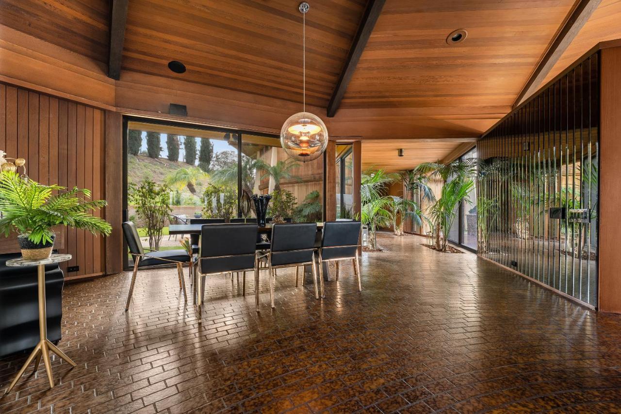 Via Vallarta Villa Los Angeles