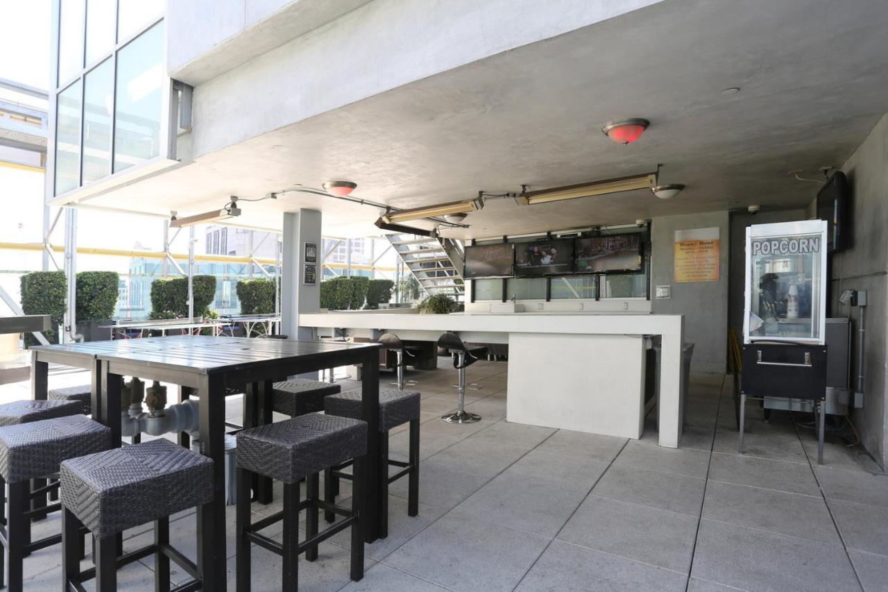 Downtown 2br W Pool Gym Wd Nr Convention Center Lax-1040
