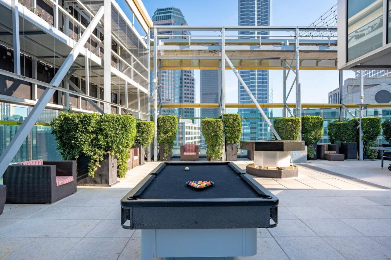 Downtown 2br W Pool Gym Wd Nr Convention Center Lax-1040