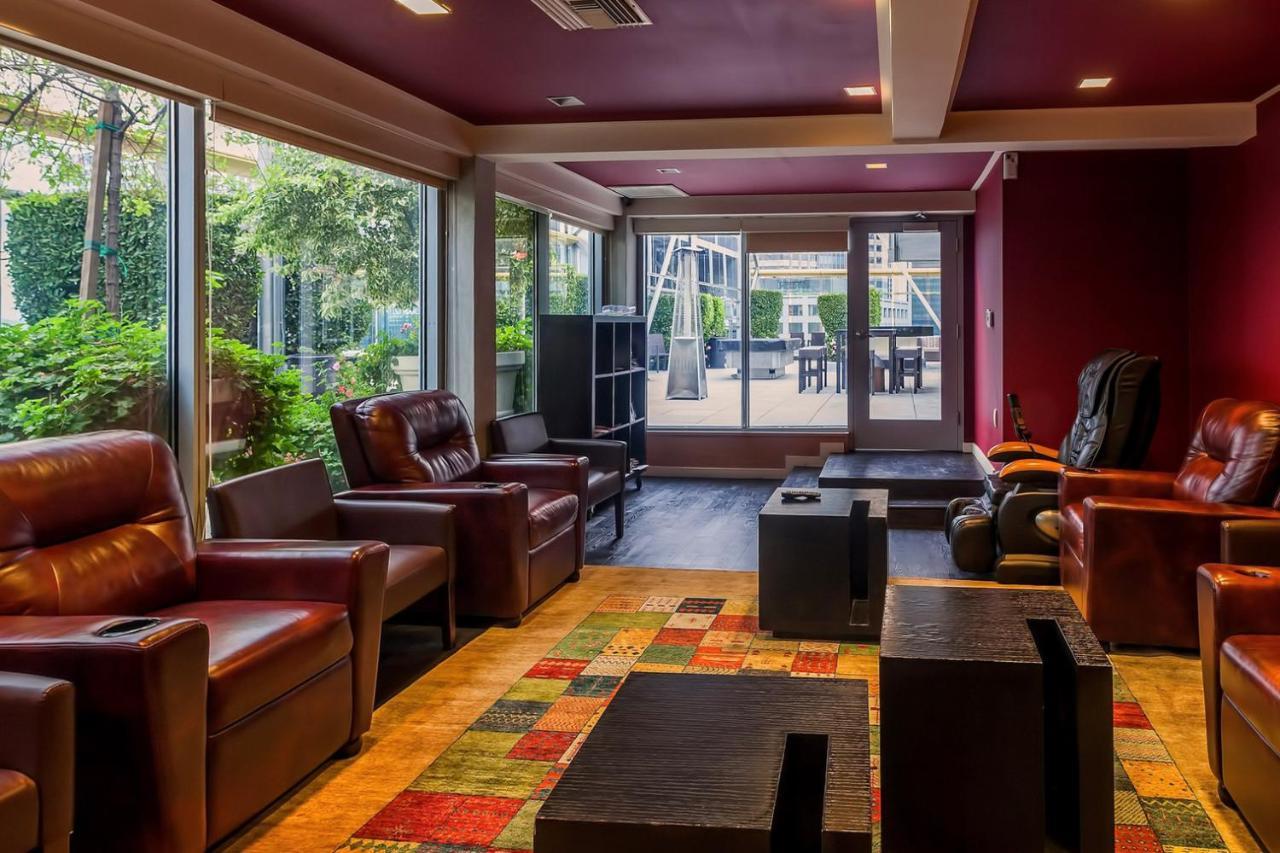 Downtown 2br W Pool Gym Wd Nr Convention Center Lax-1040 Apartment