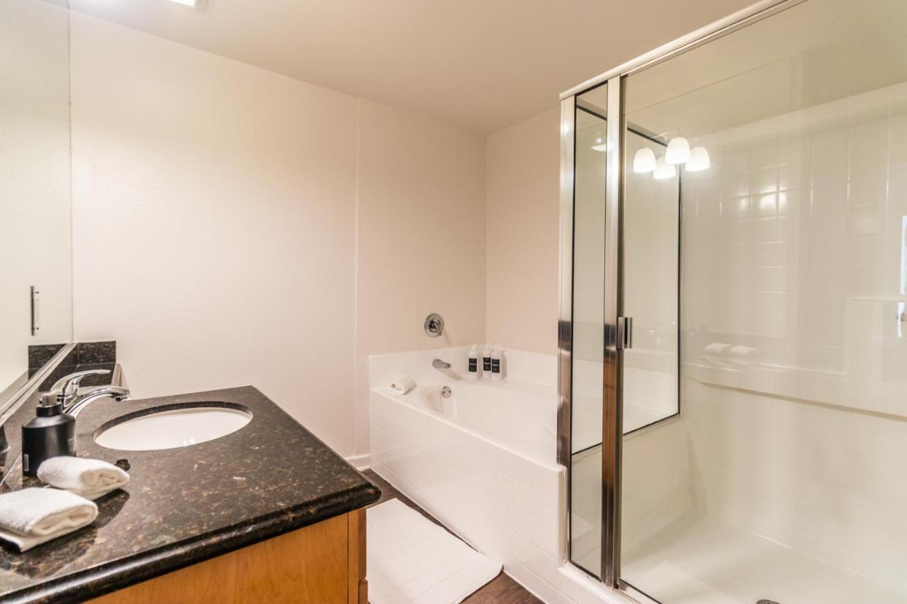 Spacious 2br Near Santa Monica Beach, Walk Everywhere! *