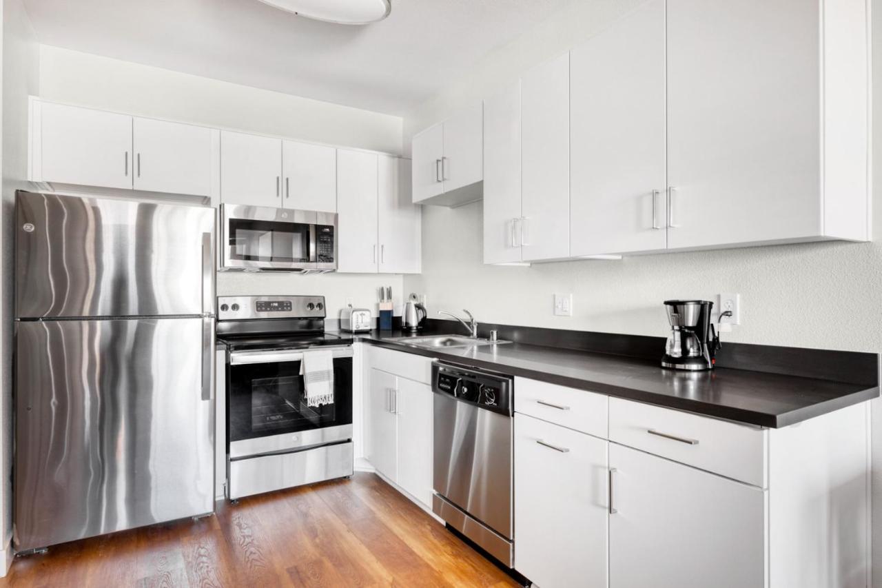 Westchester 1br W Pool Gym Wd 5 Mins To Lax Lax-668