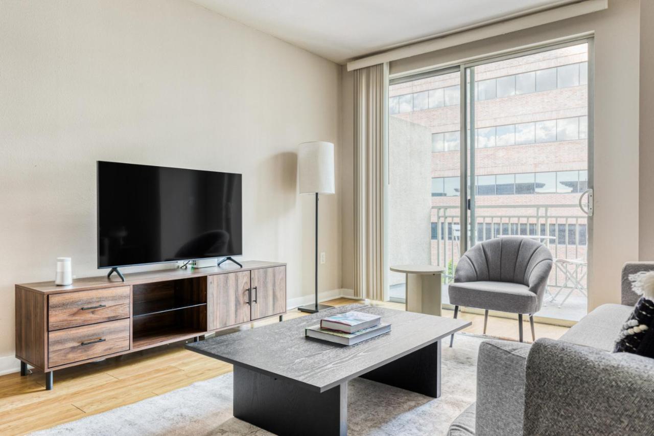 Downtown 1br W Pool Wd Gym Nr 7th St Metro Lax-605