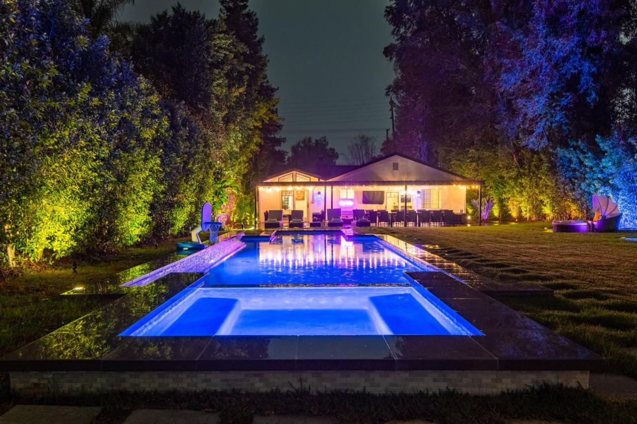 Woodland Hills Paradise Style Holiday home Los Angeles