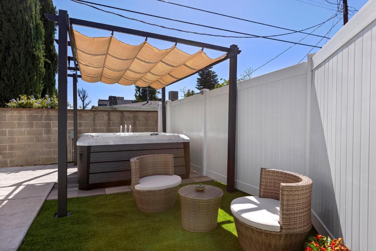 Adorable 3 Bedroom With Jacuzzi & *