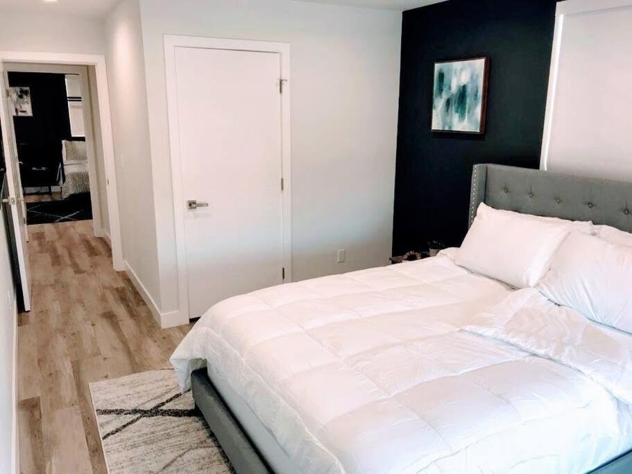 Spacious 4br Townhouse In Mid City - Wh-c2 Holiday home