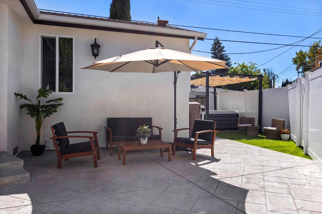 Guest house Adorable 3 Bedroom With Jacuzzi & *