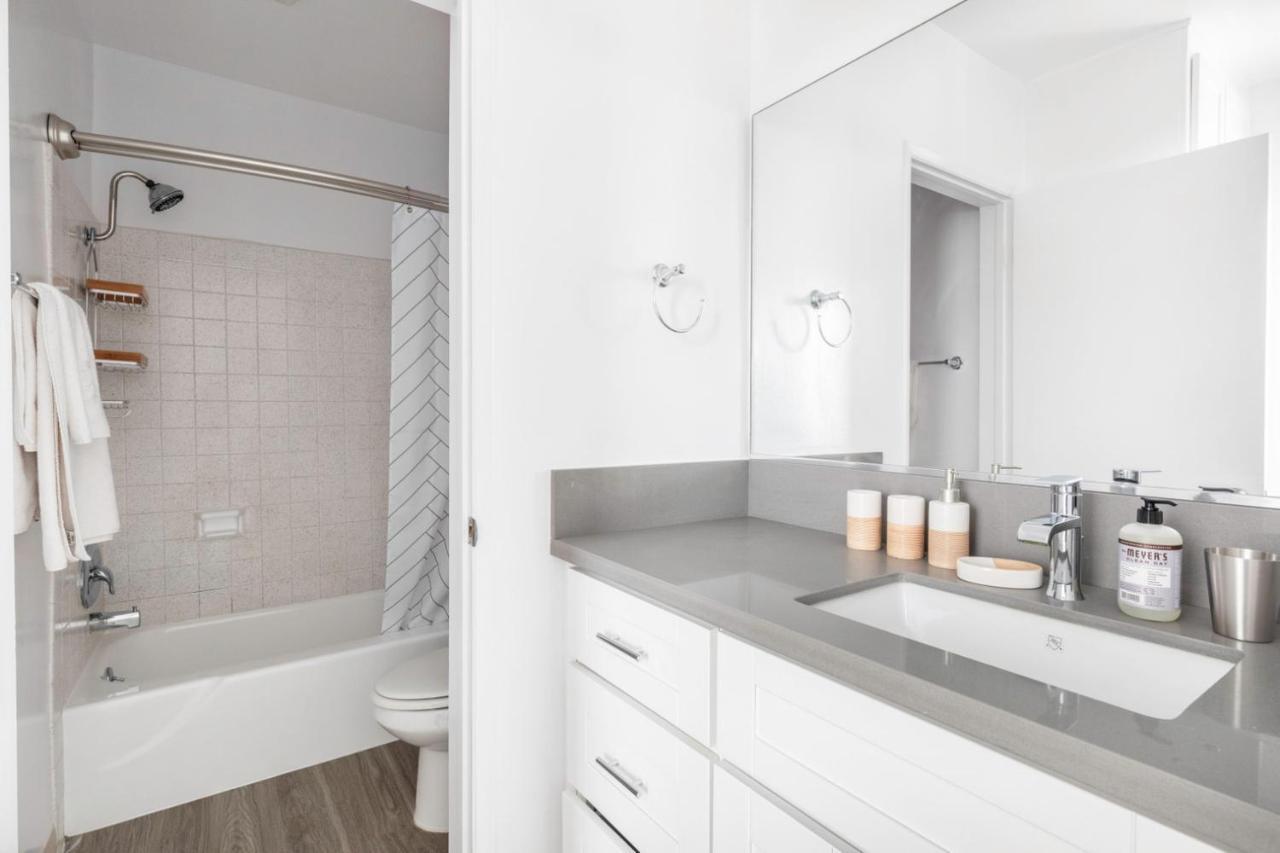 Apartment Santa Monica 1br W Rooftop Nr Santa Monica Pier Lax-297 Los Angeles