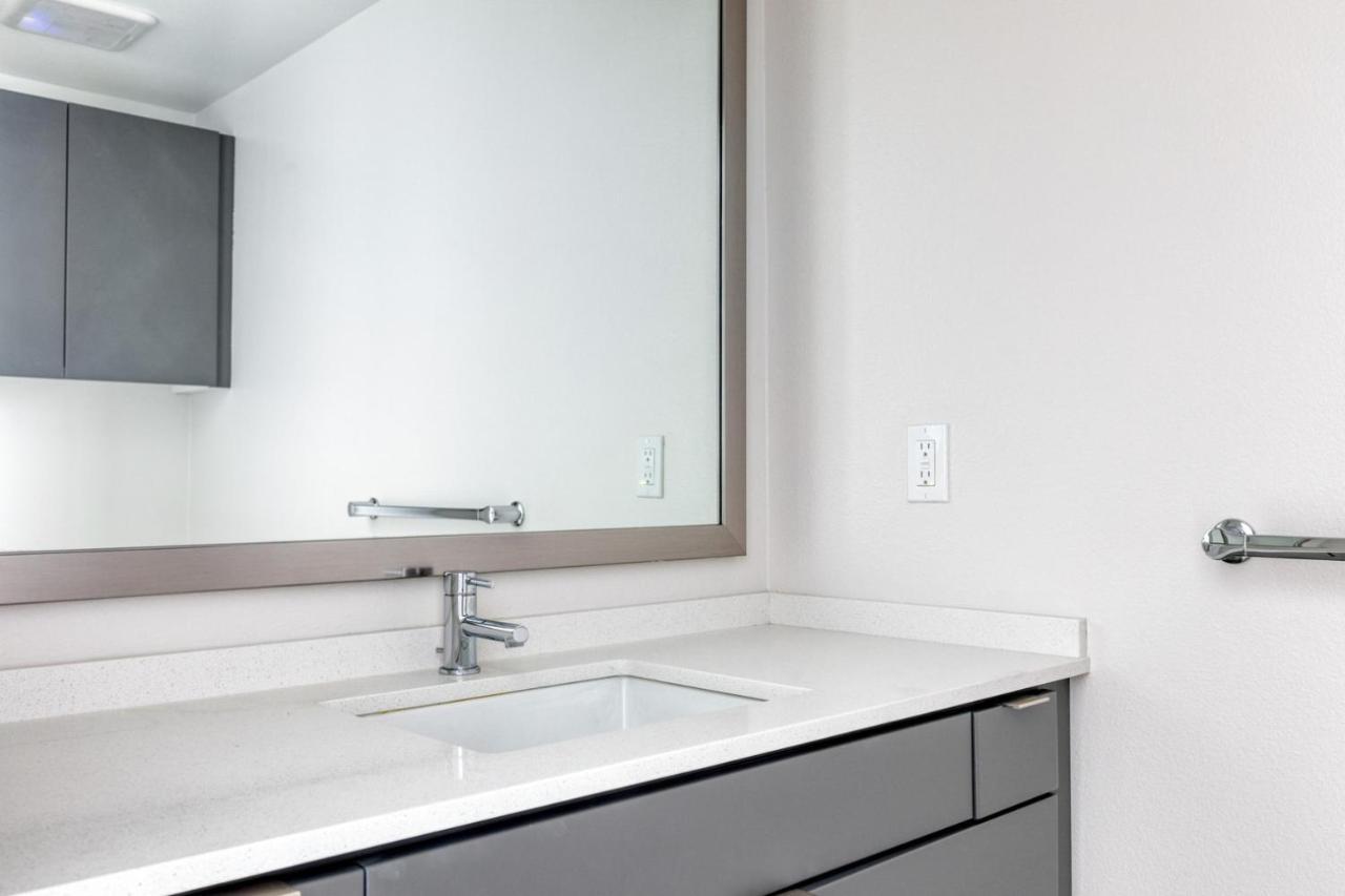 Melrose 2br W Gym Pool Nr Walk Of Fame Lax-723 Apartment Los Angeles