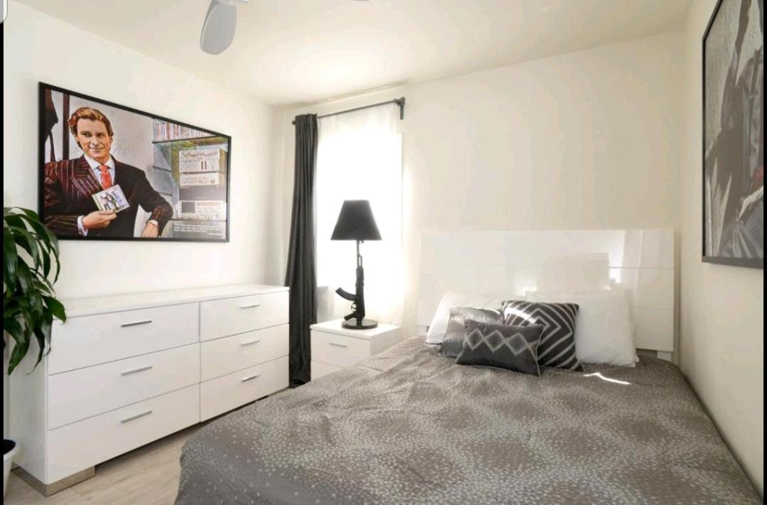 Culver City Living Apartment *