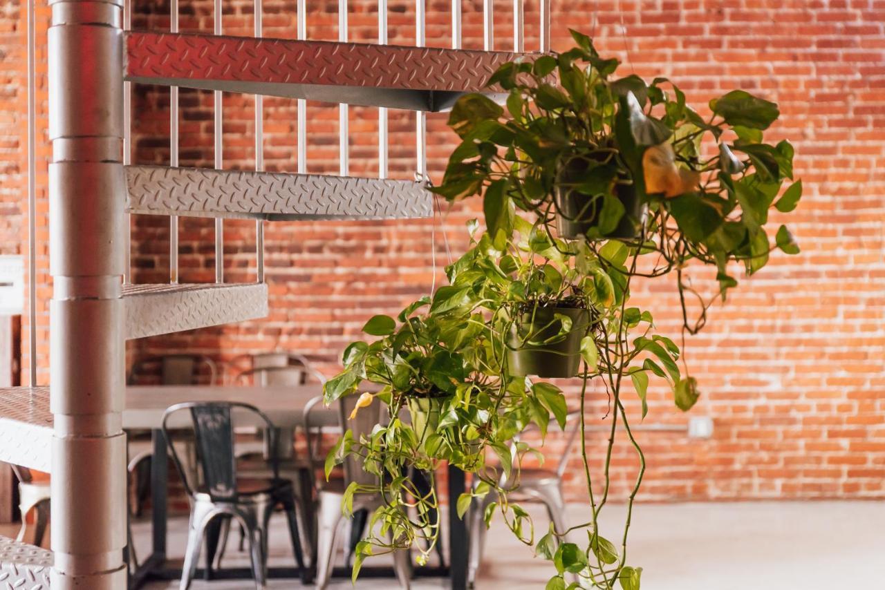 Downtown La 2 Story Artist Loft With Views * Los Angeles