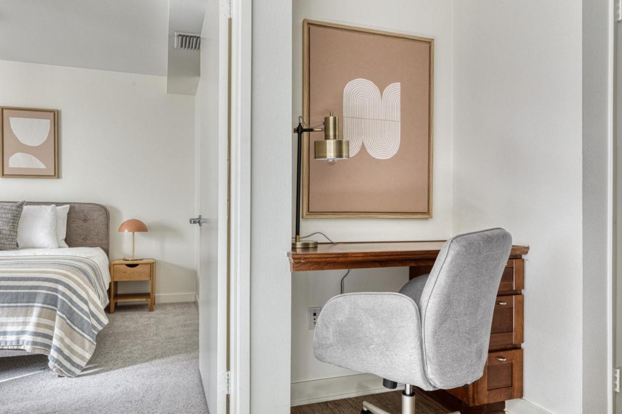 1br W Gym Lounge Wd Nr Wf Tj Lax-573
