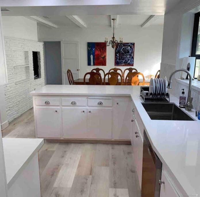 Villa Amazing View-pool-spa Near Universal & Beverly Hills *