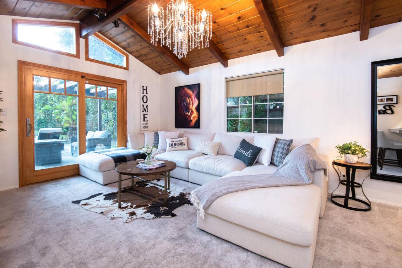Woodland Hills Paradise Style Holiday home Los Angeles