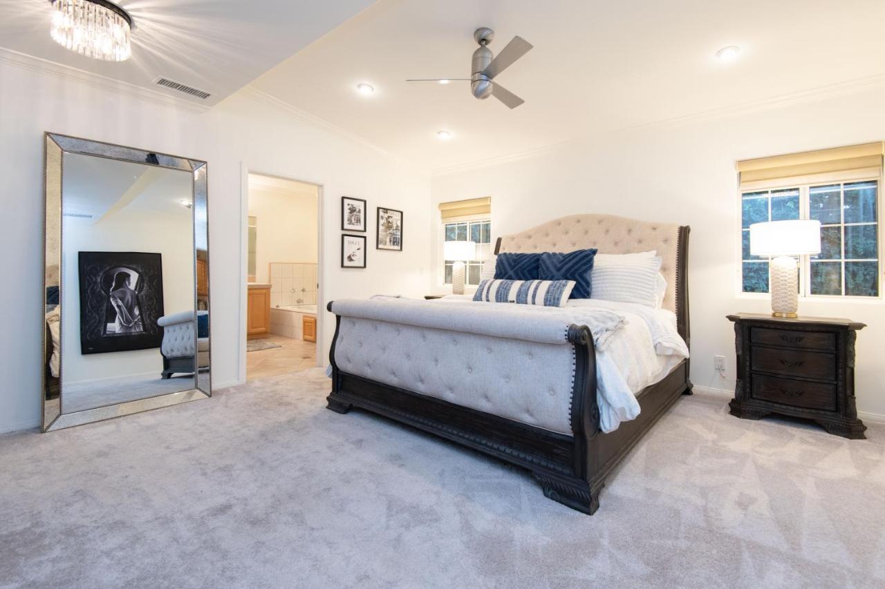 Woodland Hills Paradise Style Holiday home Los Angeles