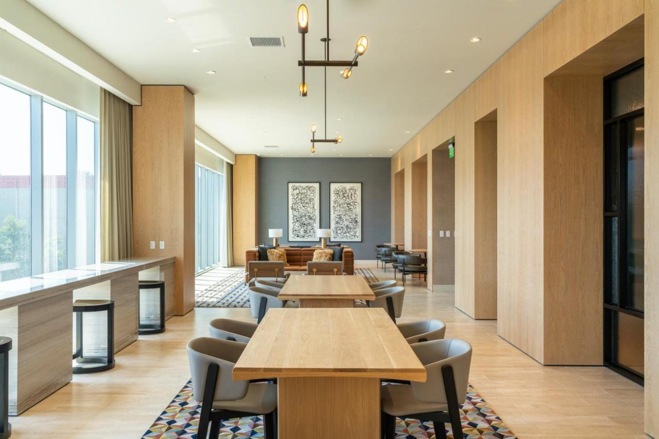 Apartment West La 1br W Pool Gym Bbq Nr Restaurants Lax-1046