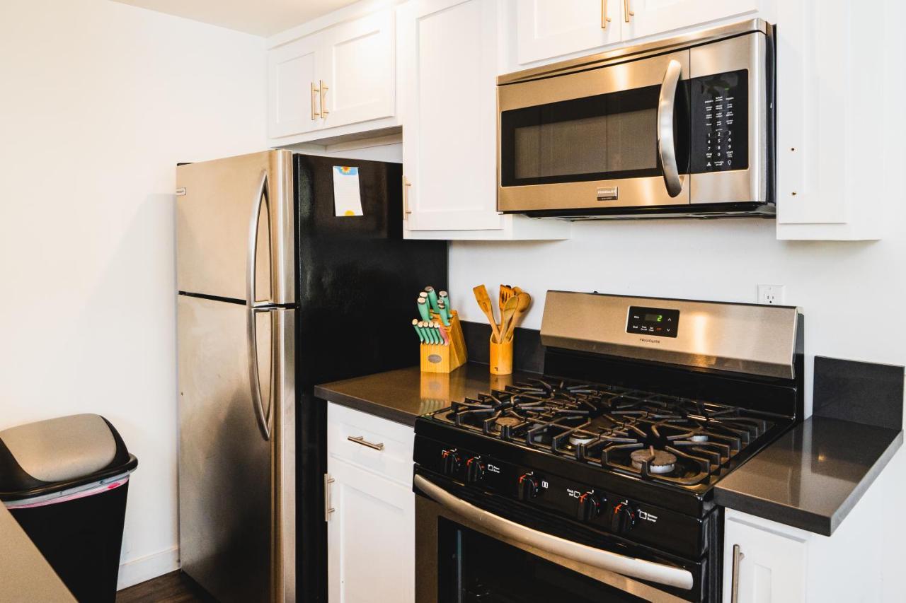 Modern New Close To Downtown La 1 Bedroom With Parking Apartment
