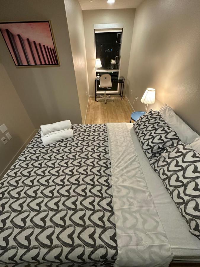 Cozy 1 Bedroom At Santa Monica Apartment