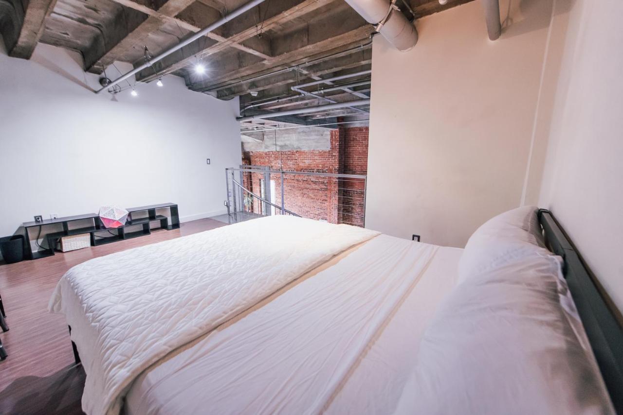 Downtown La 2 Story Artist Loft With Views * Los Angeles