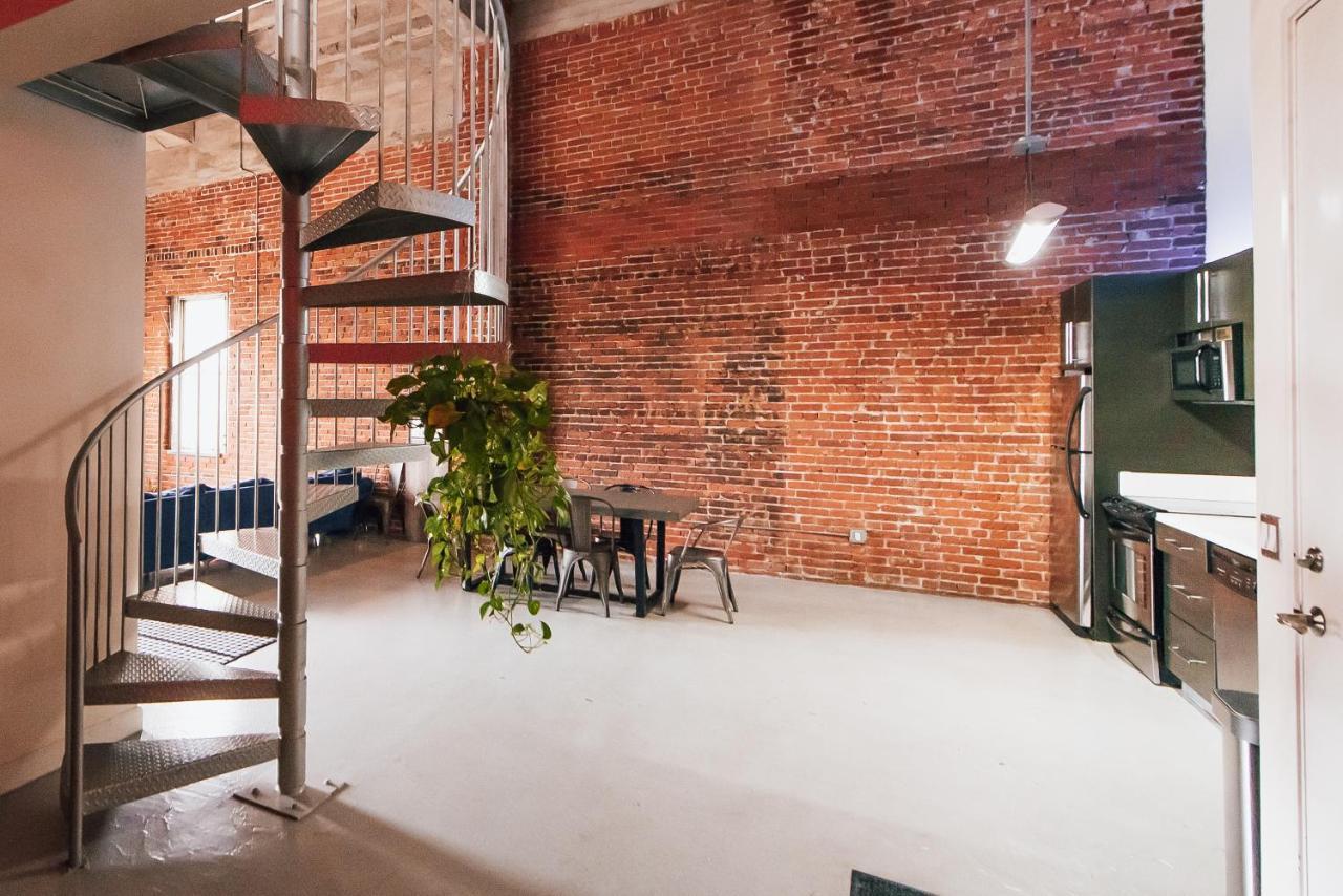 Downtown La 2 Story Artist Loft With Views Los Angeles