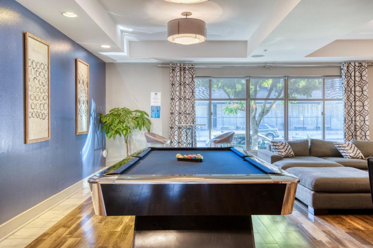 1br W Gym Lounge Wd Nr Wf Tj Lax-573