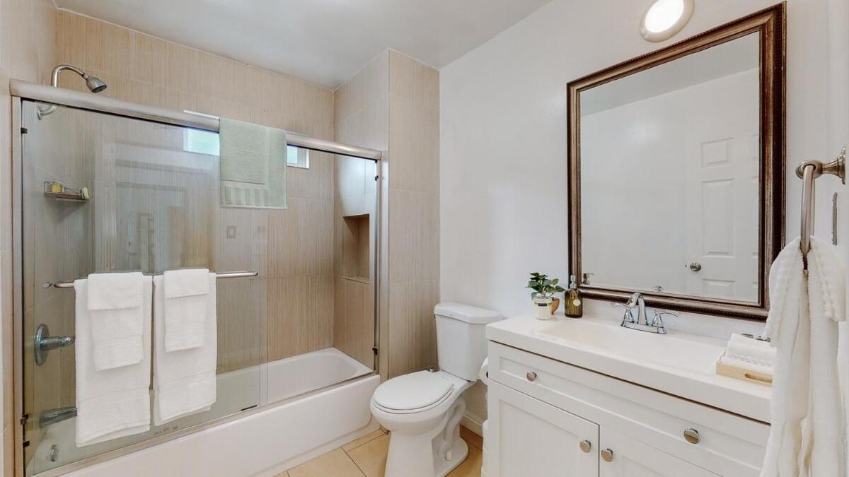 Luxury La Home-cheviot Hills -lovely Yard *