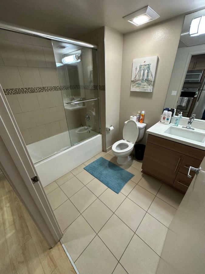 Cozy 1 Bedroom At Santa Monica