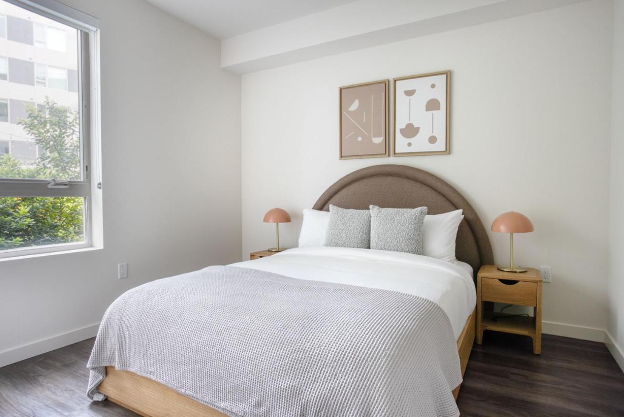 Apartment West La 2br W Pool Gym Courtyard Nr 405 Lax-1049