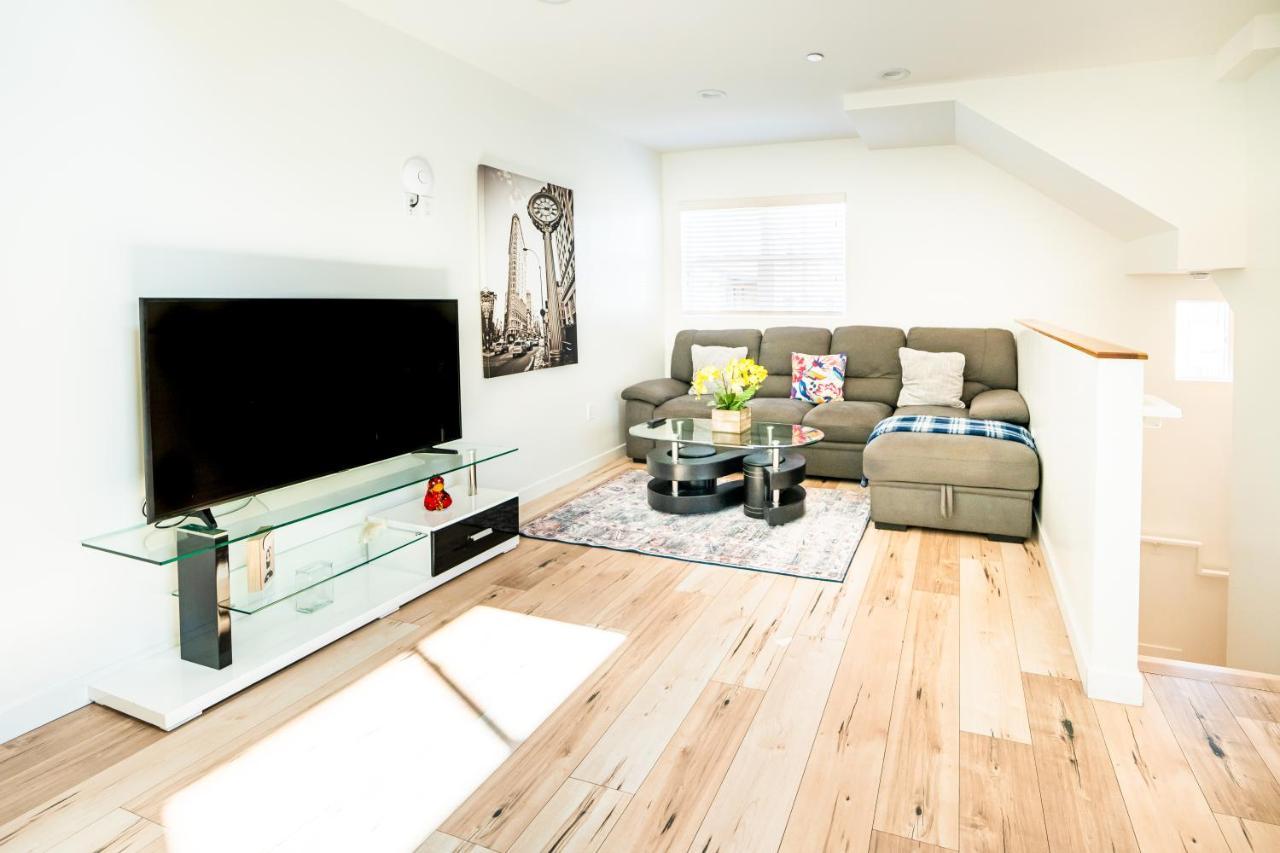 Brand New Koreatown Loft With 3 Levels 2 Parking Spots