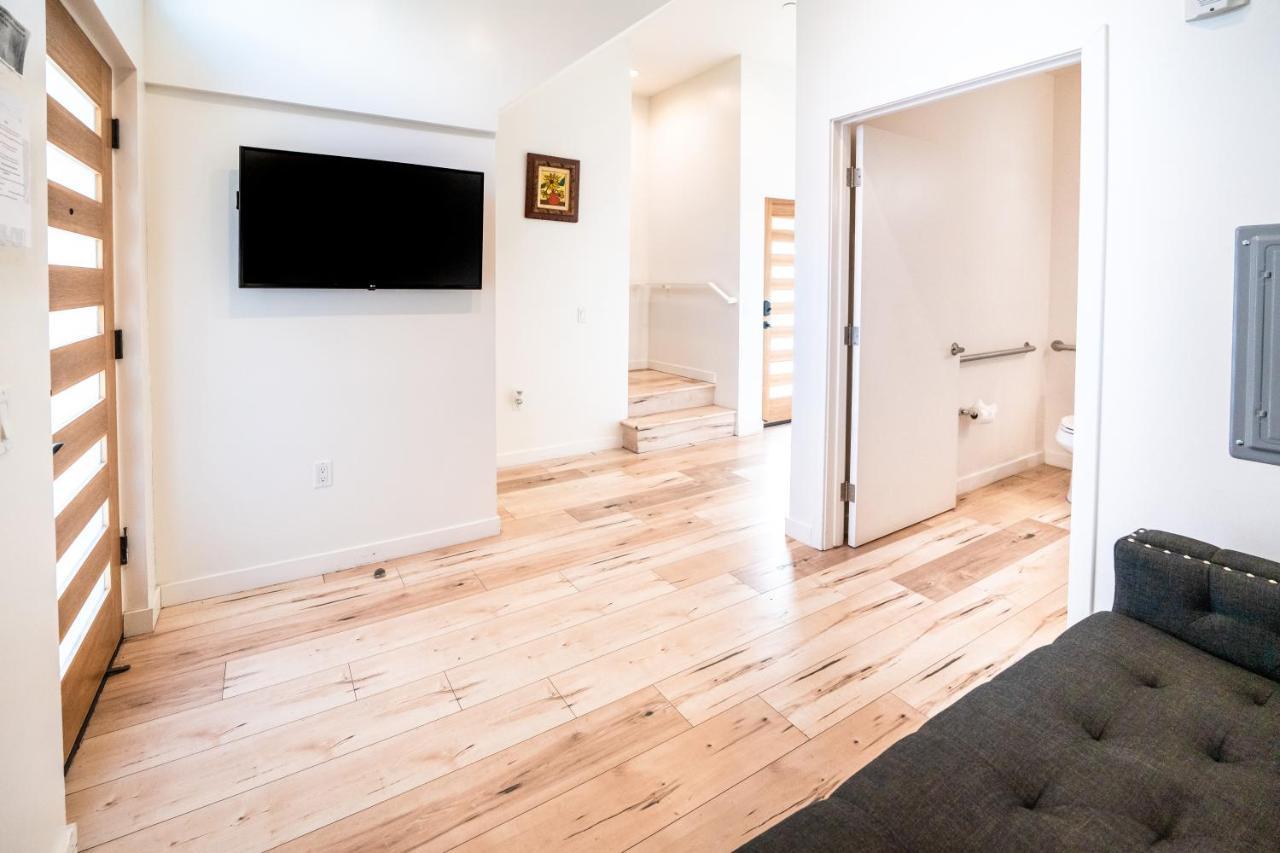 Brand New Koreatown Loft With 3 Levels 2 Parking Spots
