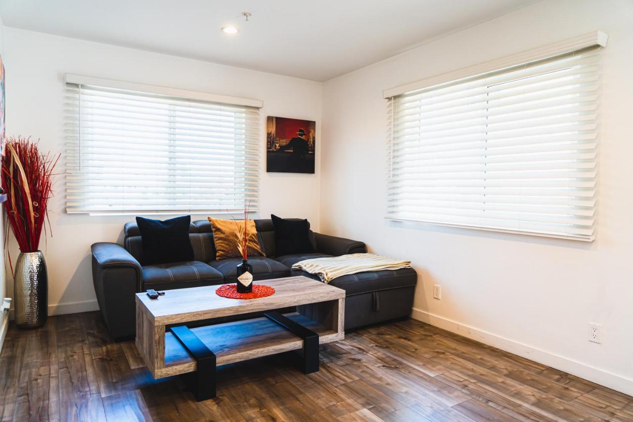 Modern Remodeled 1-bedroom Close To Hollywood Walk Of Fame With Parking *