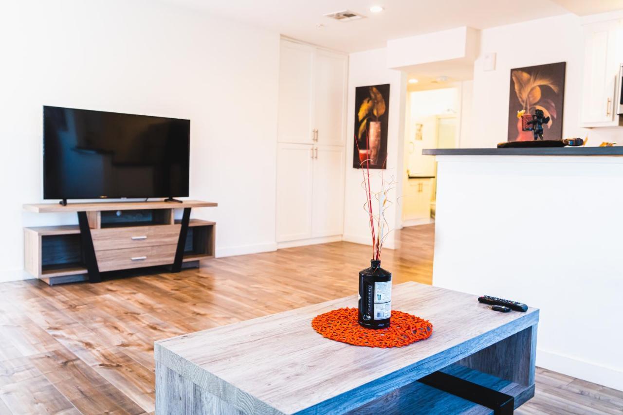 Apartment Modern Remodeled 1-bedroom Close To Hollywood Walk Of Fame With Parking *