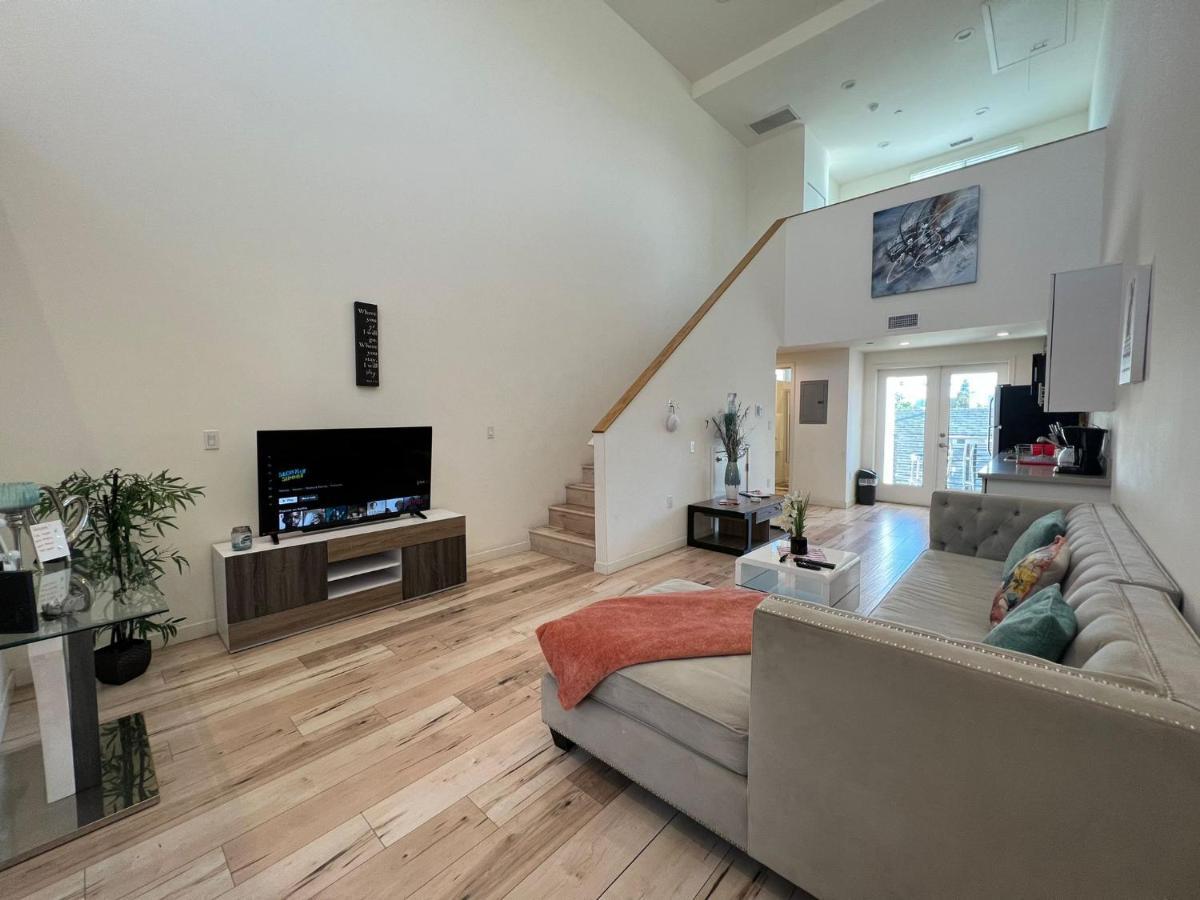 Apartment Modern One-bed Loft In Hollywood Sign View & Free Parking *