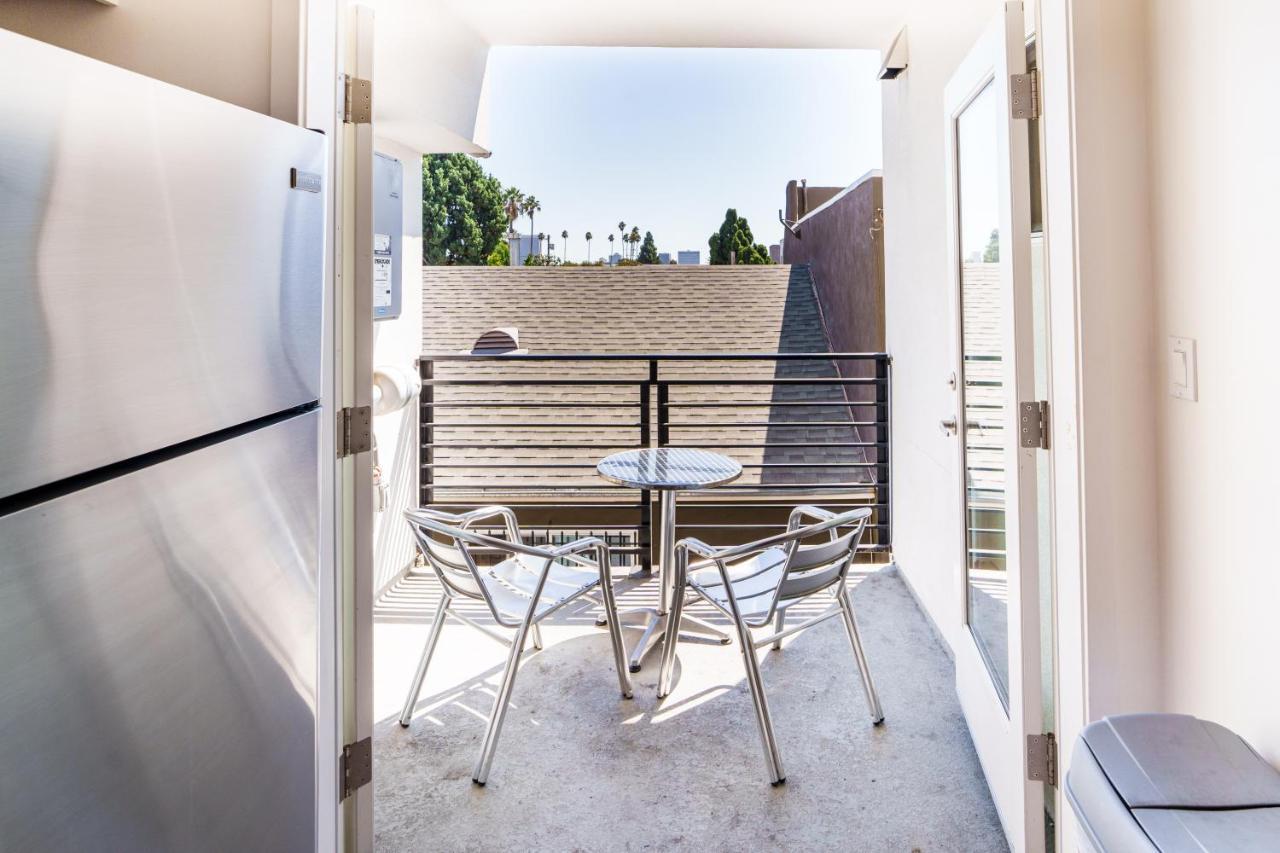 Chic 1-bed Hollywood Loft Iconic Sign Views & Private Parking