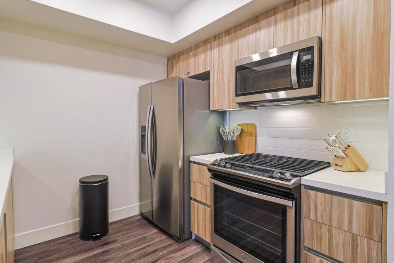 Modern Lux 2 Bedroom In The Heart Of Santa Monica! * Los Angeles