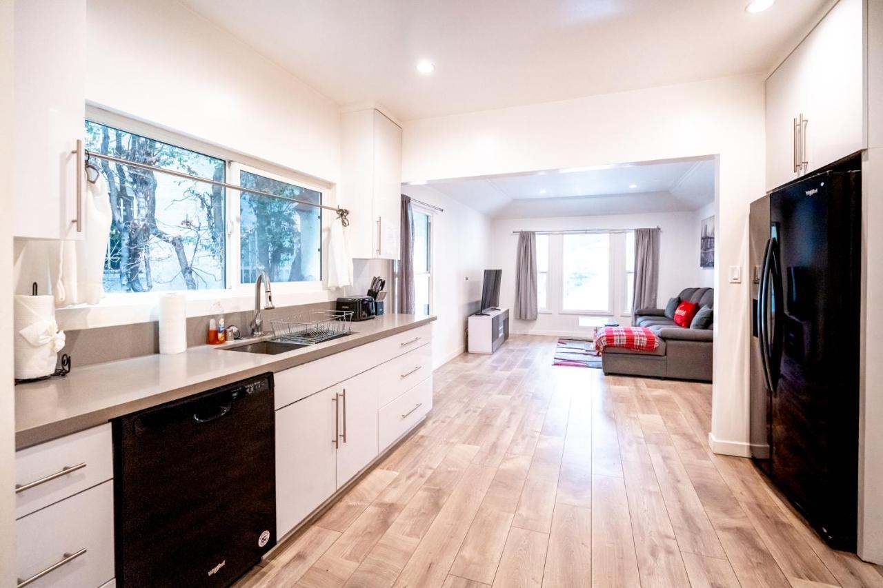 Large Spacious 3 Bedroom 3 Bathroom By Beverly Hills *