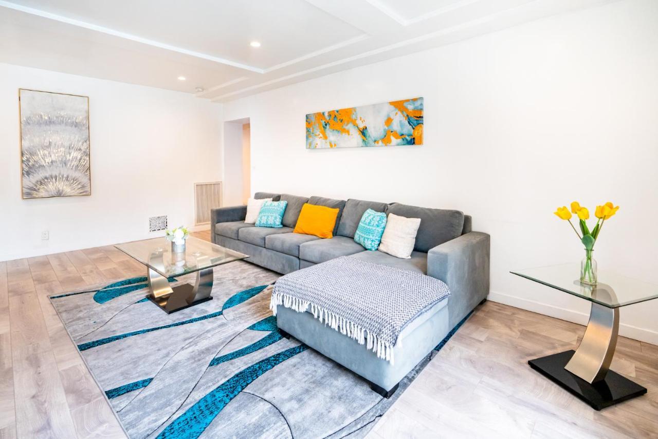 Large Spacious 3 Bedroom 3 Bathroom By Beverly Hills Apartment