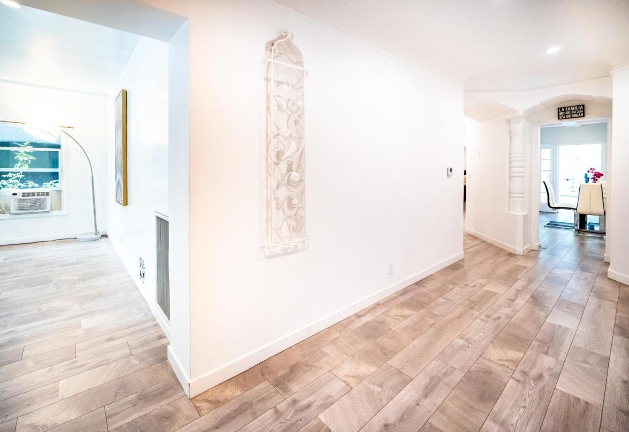 Large Spacious 3 Bedroom 3 Bathroom By Beverly Hills * Los Angeles