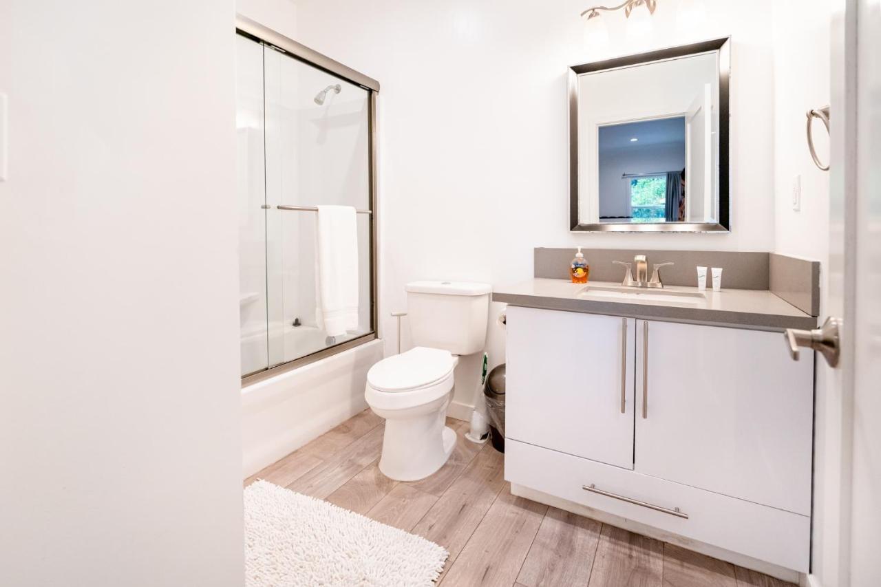 Apartment Large Spacious 3 Bedroom 3 Bathroom By Beverly Hills *