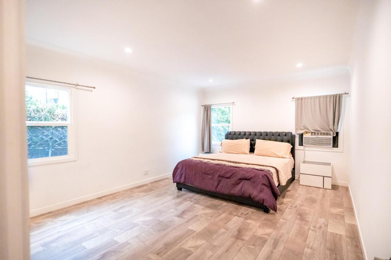 Large Spacious 3 Bedroom 3 Bathroom By Beverly Hills *
